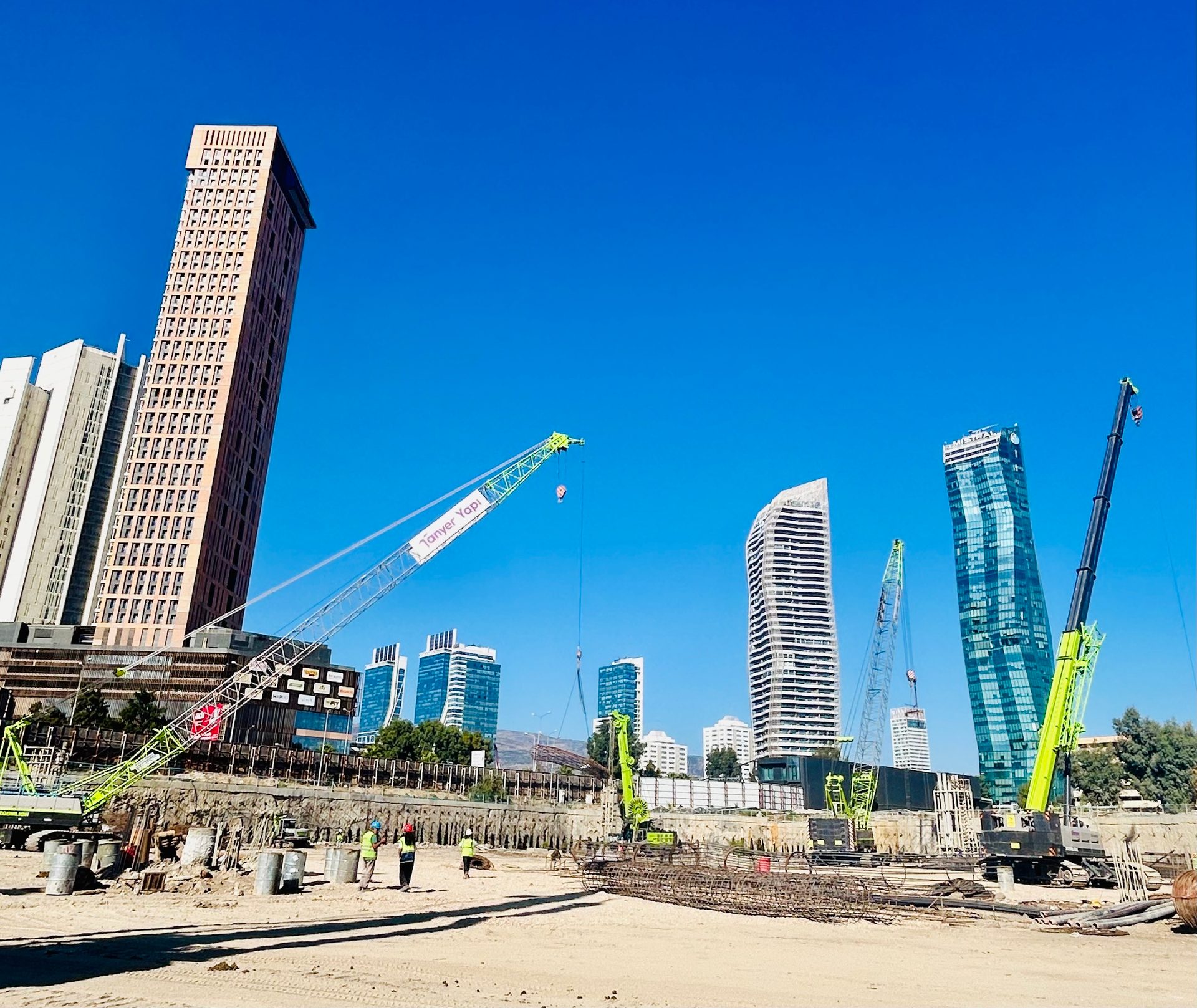 Urban area, High-rise building, Sky, Skyscraper, Daytime, City, Tower, Metropolis