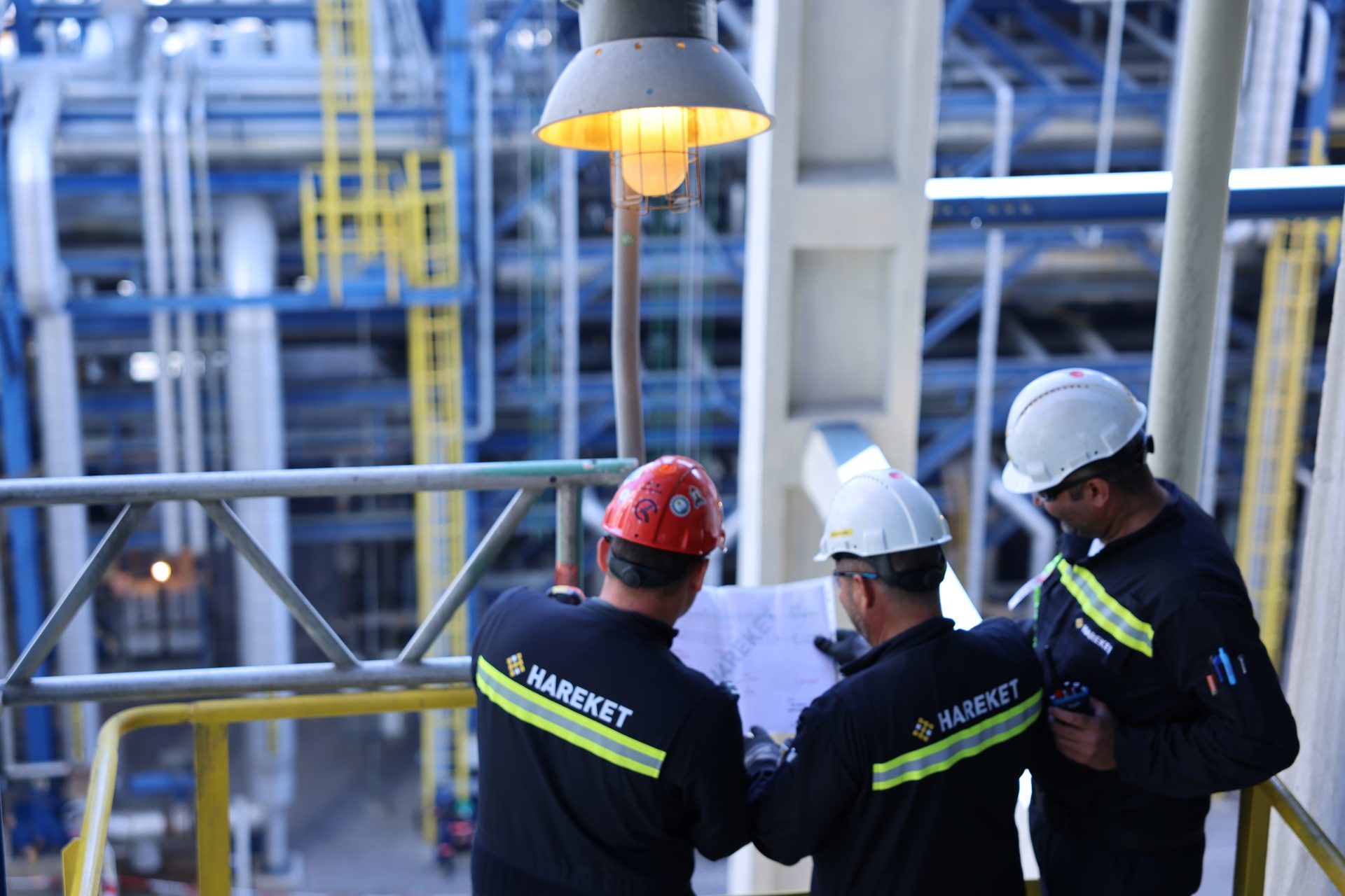 Personal protective equipment, Hard hat, High-visibility clothing, Blue-collar worker, Workwear, Helmet, Job, Engineering, Engineer