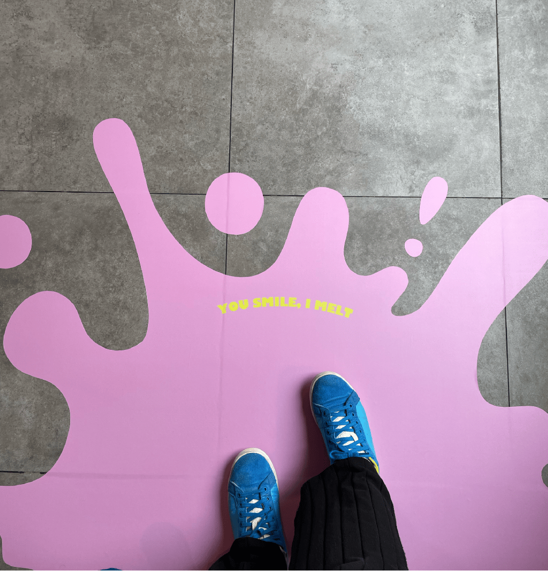 Walking shoe, Leg, Purple, Gesture, Pink, Font, Finger, Violet, Magenta, Red