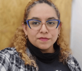 Vision Care, Facial expression, Eyewear, Glasses, Eyebrow, Forehead, Nose, Smile, Eye, Happiness