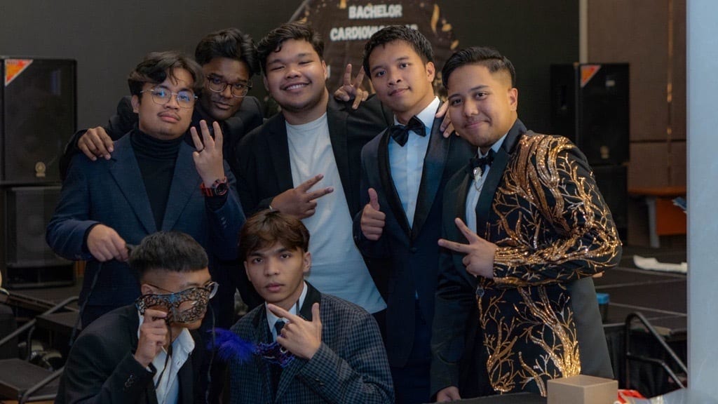 Smile, Human, Coat, Fashion, Microphone, Tie, Community