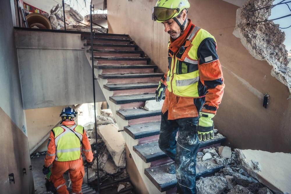 Hard hat, High-visibility clothing, Construction worker, Helmet, Workwear, Tradesman, Building, Engineer, Yellow, Headgear