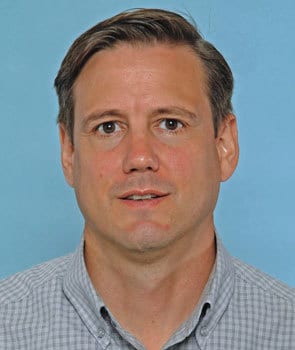 Forehead, Nose, Hair, Cheek, Chin, Eyebrow, Jaw, Neck, Iris, Collar