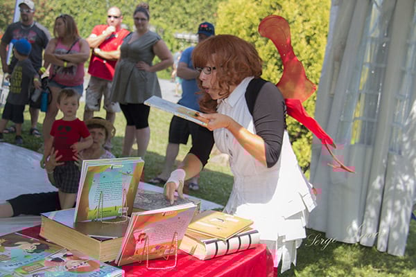 Plant, Sharing, Leisure, Grass