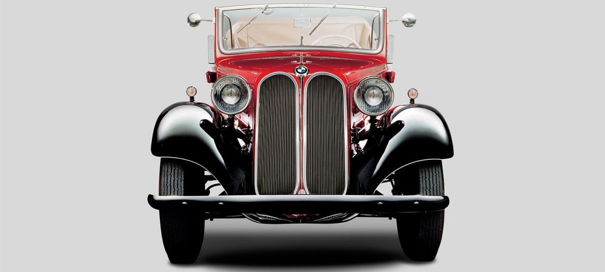 Land vehicle, Automotive lighting, Car, Tire, Grille, Hood, Wheel