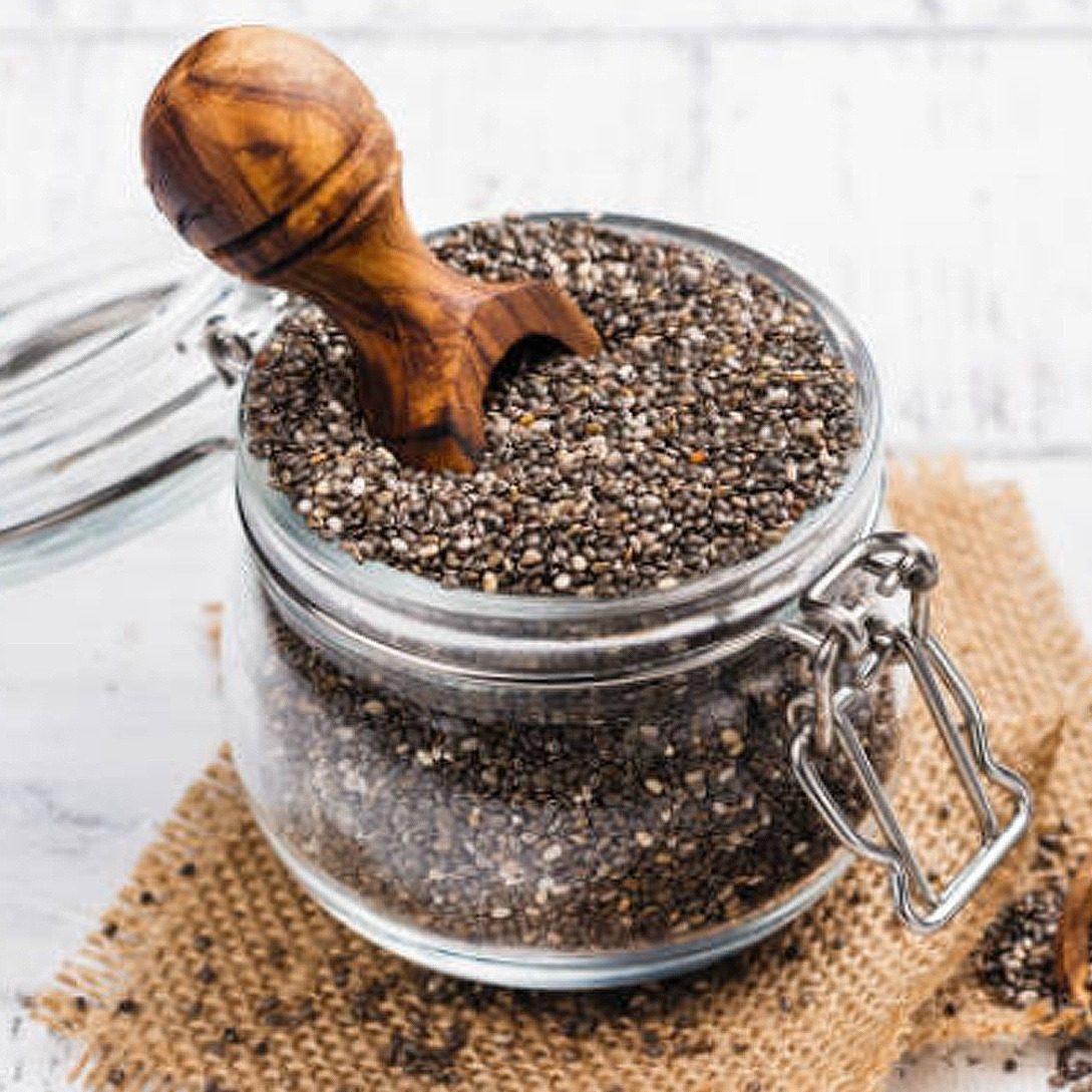 Mortar and pestle, Sodium chloride, Table salt, Liquid, Ingredient, Seasoning, Drinkware, Spice, Dish, Cuisine