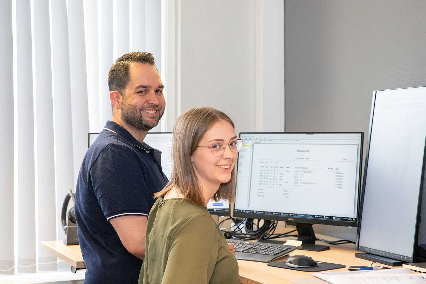 Computer keyboard, Input device, Smile, Table, Peripheral, Desk