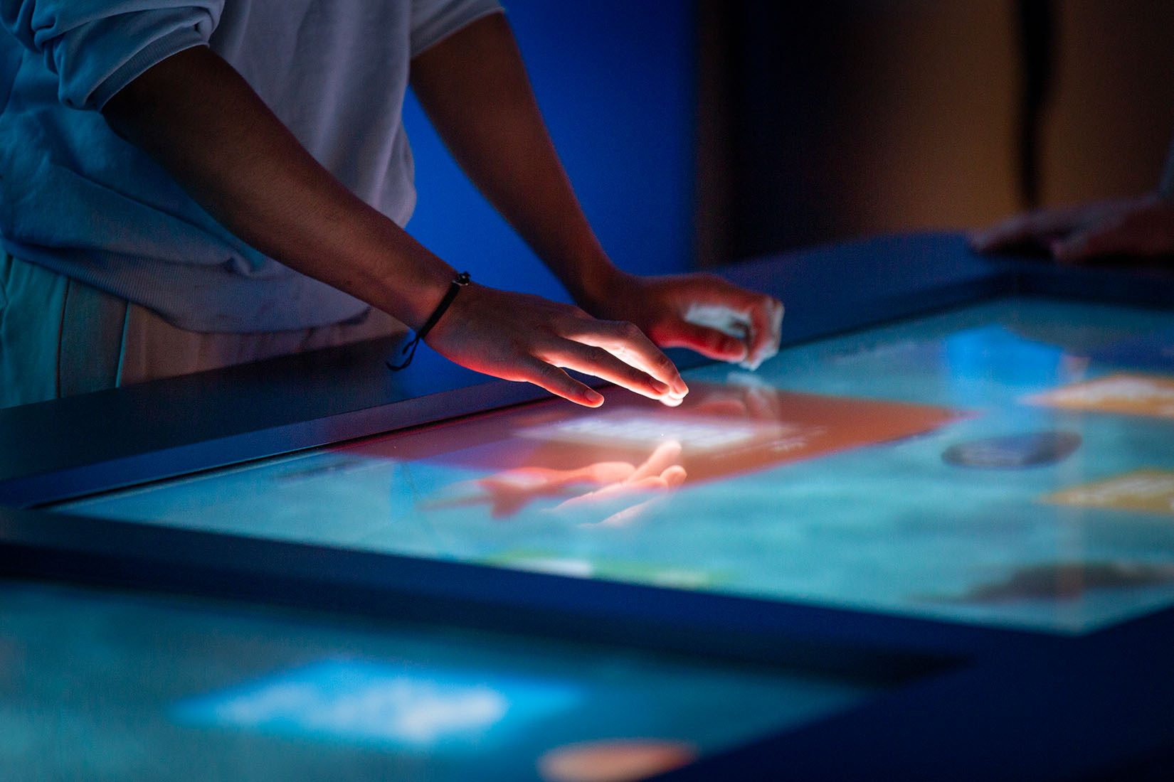 Indoor games and sports, Hand, Art, Finger, Screen-printing, Gadget