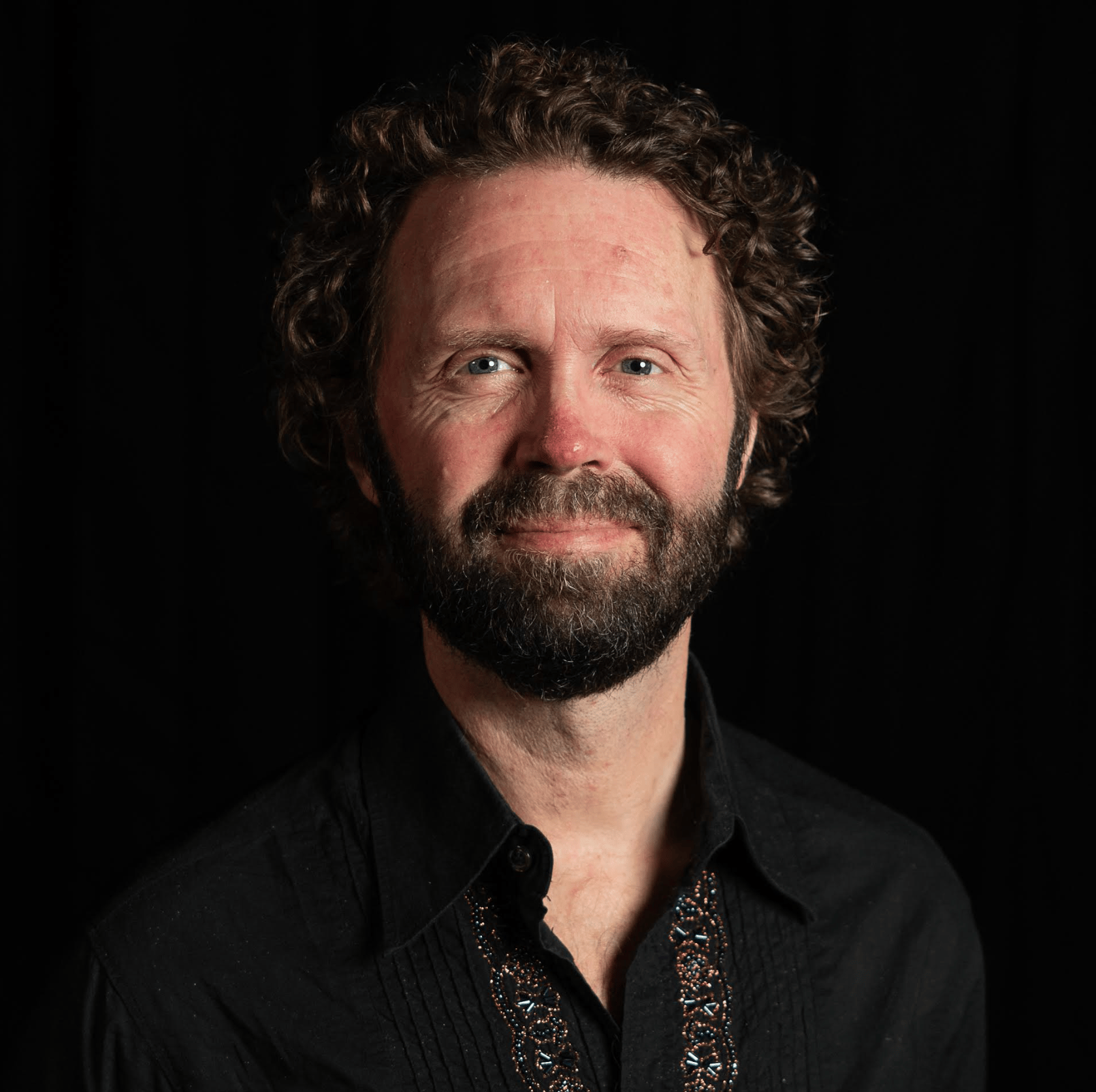 Dress shirt, Flash photography, Facial hair, Chin, Beard, Jaw, Collar