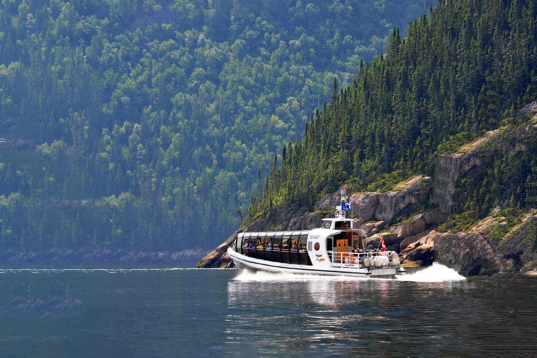 Water, Boat, Watercraft, Mountain, Vehicle, Lake, Watercourse, Tree, Bank