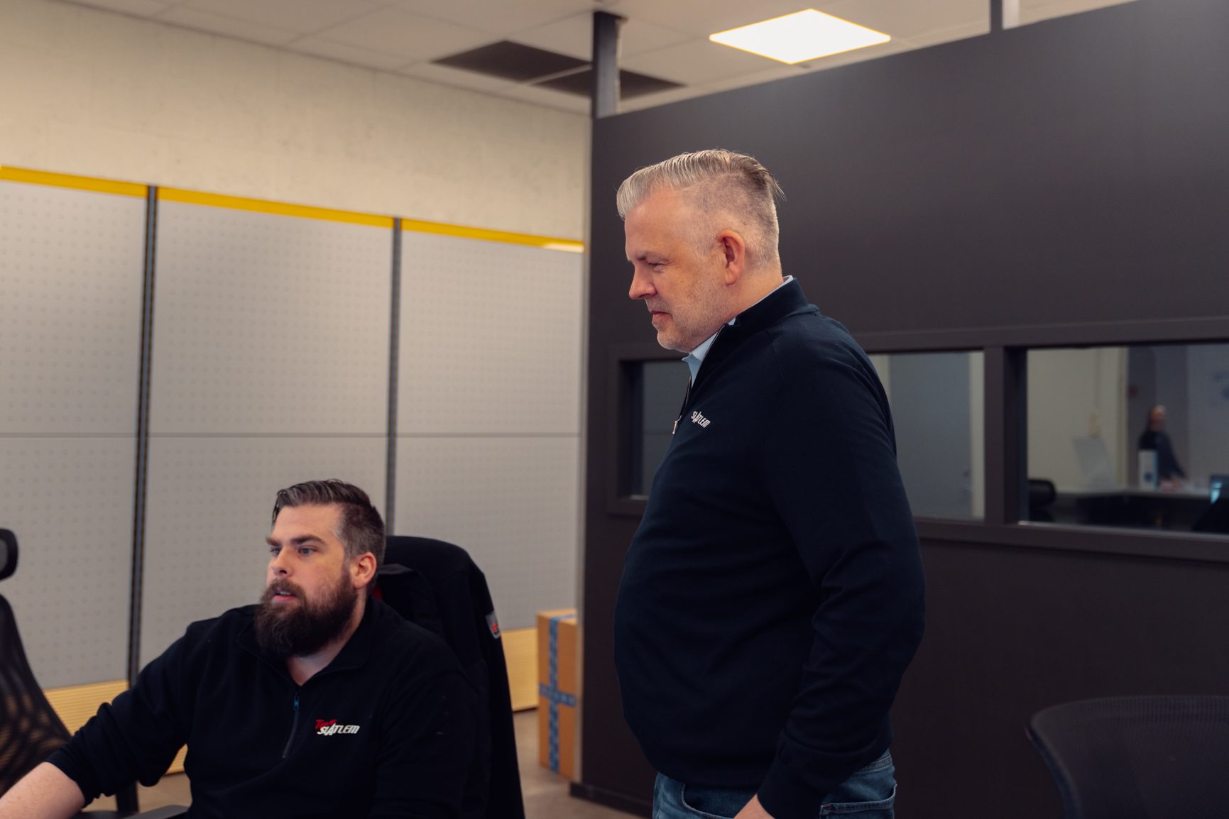 Facial hair, Shoulder, Standing, Beard