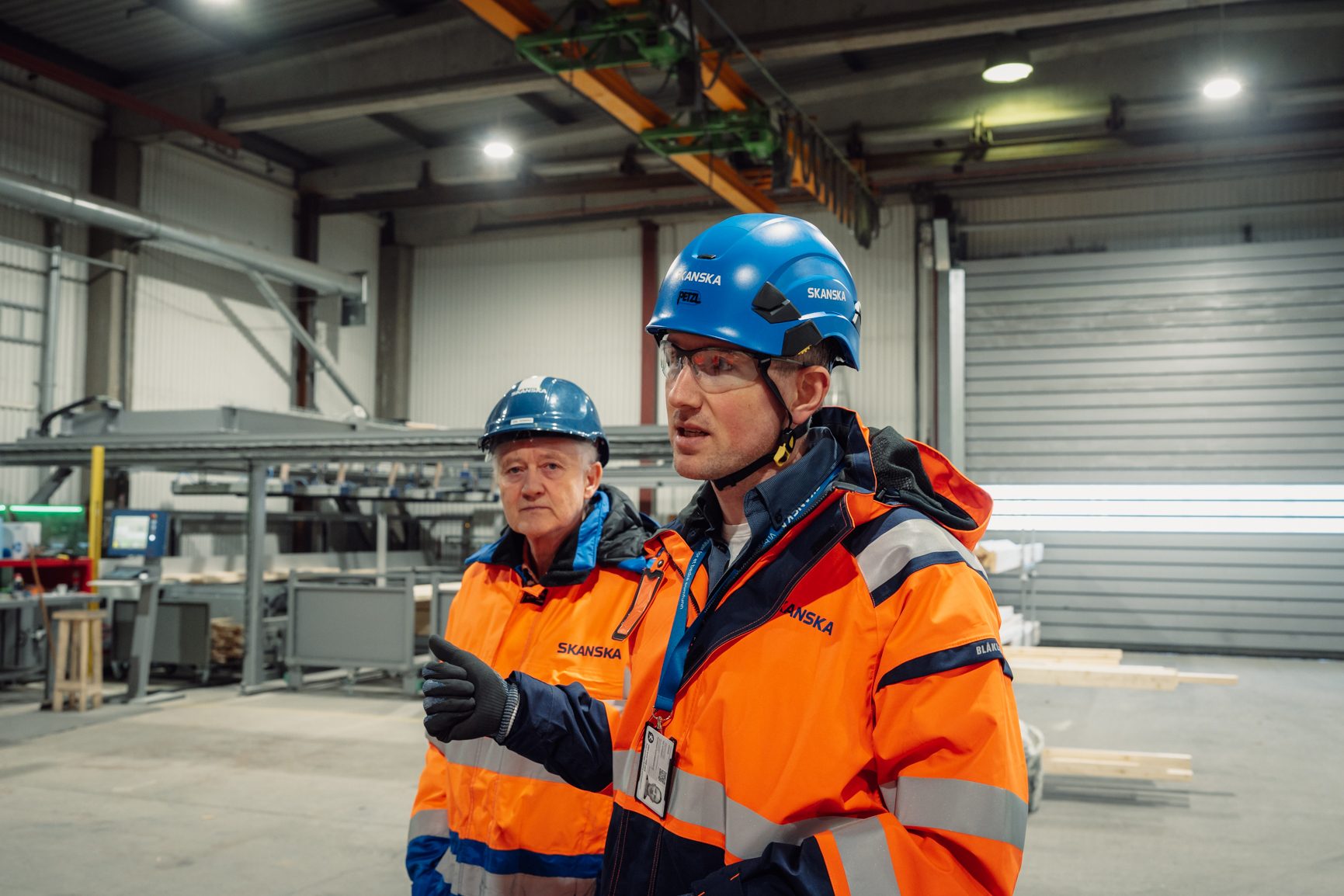 Personal protective equipment, High-visibility clothing, Hard hat, Blue-collar worker, Workwear, Outerwear, Jacket, Engineer, Job, Helmet