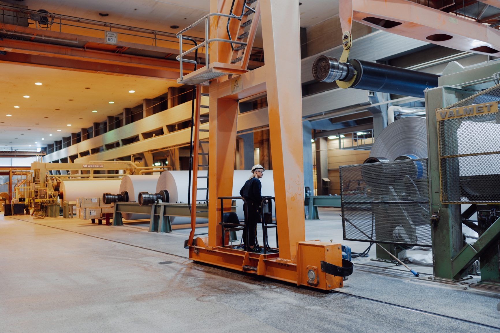 Composite material, Wood, Flooring, Floor, Lighting, Industry, Machine, Metal, Ceiling, Factory