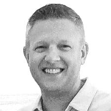 Forehead, Smile, Eyebrow, Jaw, Happy, Collar