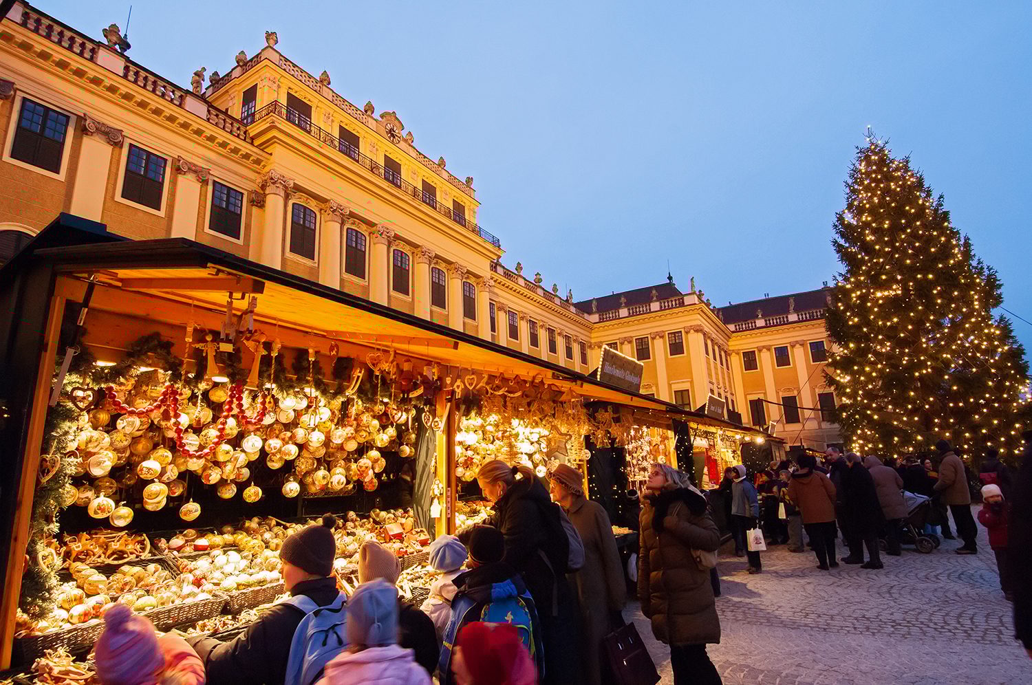 Christmas tree, Public space, Sky, Travel, Leisure