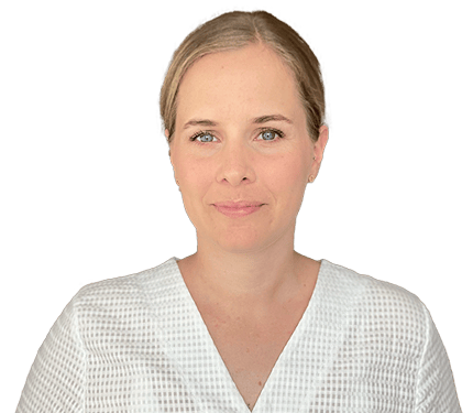 Andrea Moosbrugger, Nurse, Facial expression, Chin, Forehead, Skin, Happiness, Collar, Jaw, Smile, Neck, Tooth