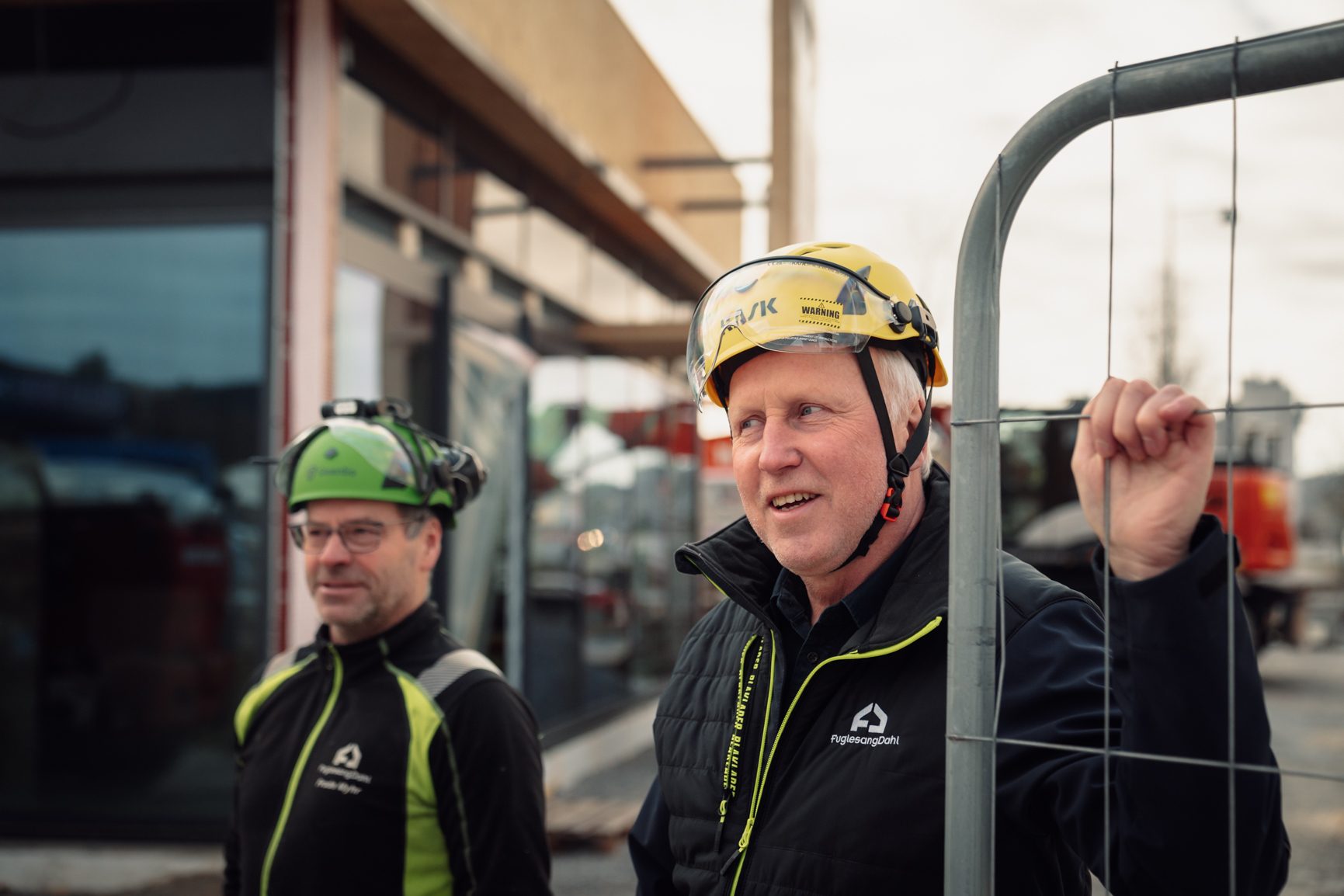Personal protective equipment, Hard hat, High-visibility clothing, Blue-collar worker, Helmet, Workwear, Headgear, Smile, Jacket