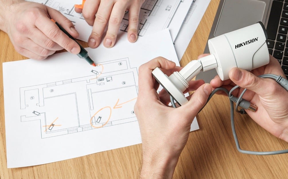 Automotive design, Hand, Finger, Sharing, Gesture, Thumb, Nail