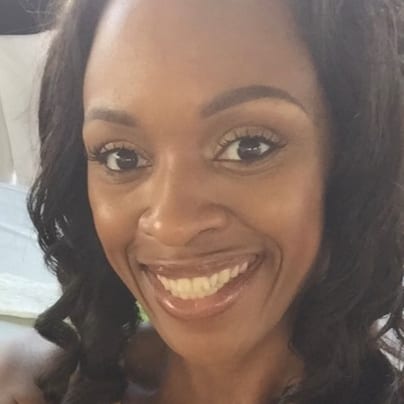 Forehead, Nose, Smile, Cheek, Skin, Lip, Chin, Hairstyle, Eyebrow, Mouth