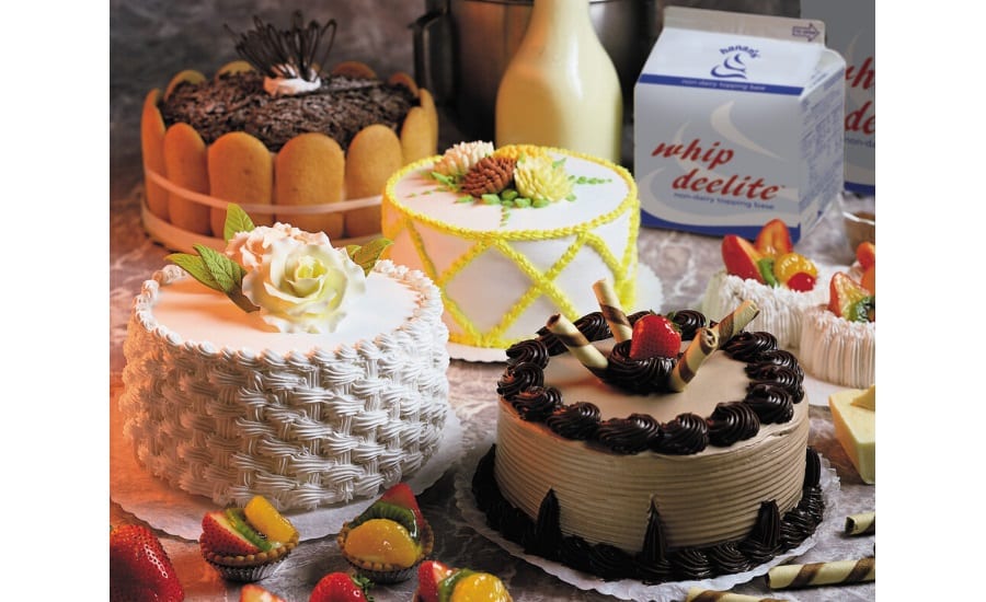 Cake decorating, Baked goods, Food, Ingredient, Carton, Cuisine, Dish