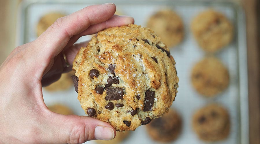 Staple food, Ingredient, Recipe, Cookie, Hand