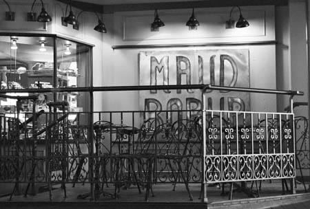 Building, Lighting, Black-and-white, Style