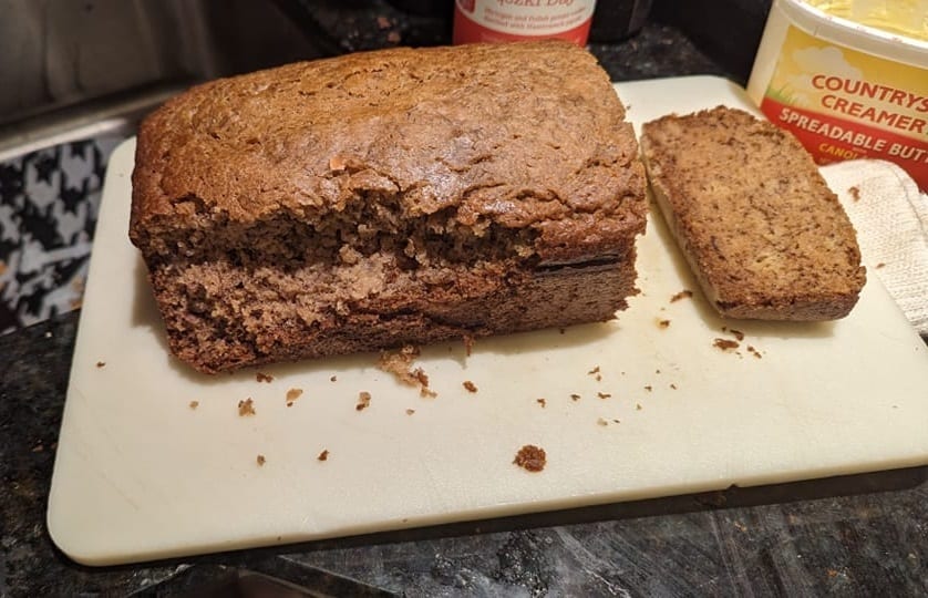 Staple food, Baked goods, Sliced bread, Tableware, Ingredient, Recipe, Dish, Cuisine
