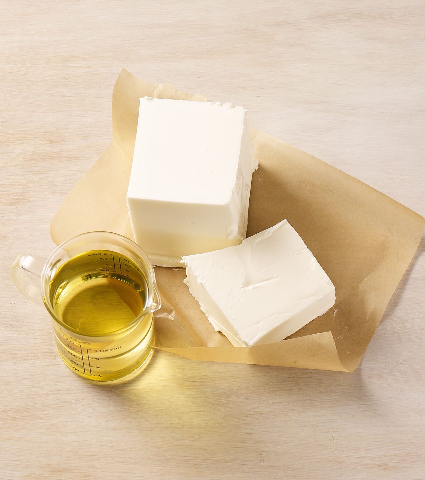 Oil, Liquid, Rectangle, Shortening, Measuring cup, Brown paper, Ingredient
