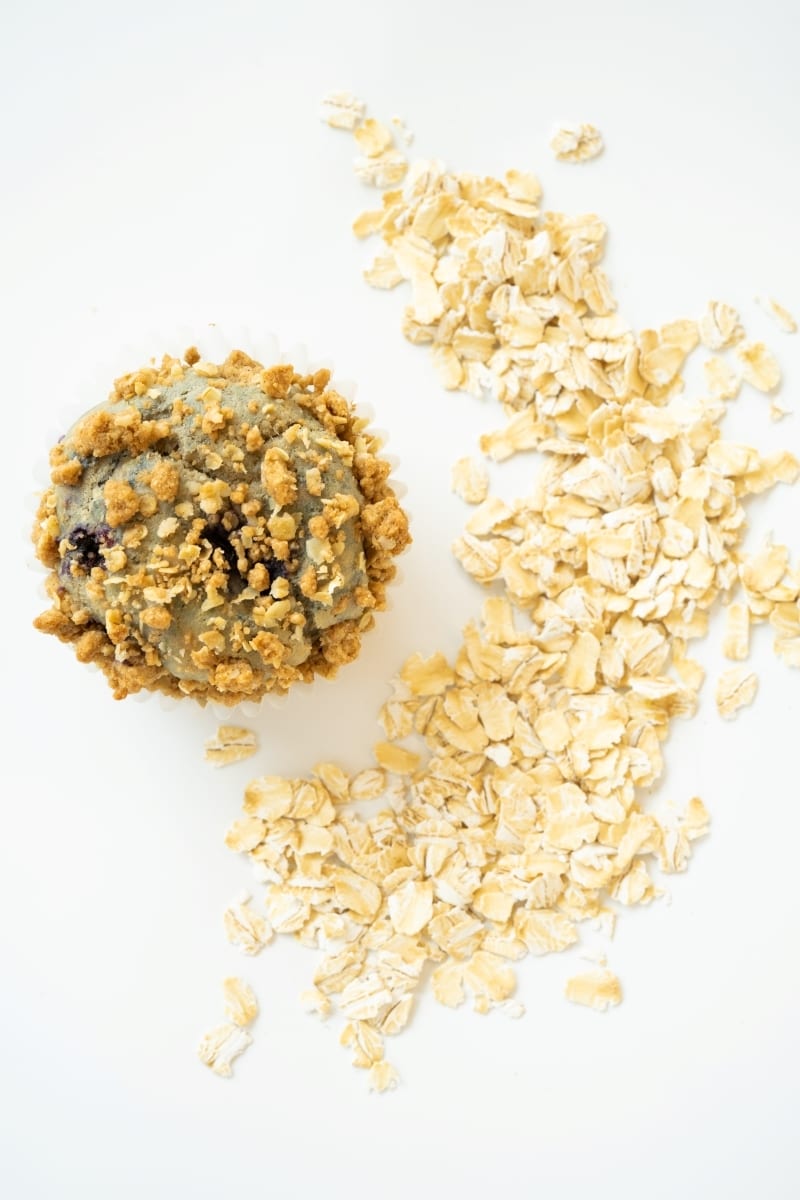 Rolled oats, Breakfast cereal, Food, Ingredient, Granola, Dessert, Recipe, Produce