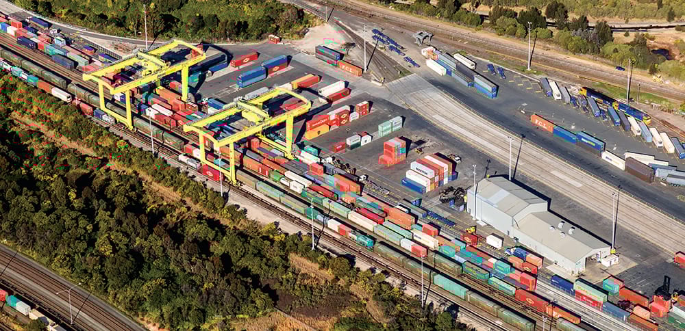 Mode of transport, Motor vehicle, Rolling stock, Urban design, Infrastructure, Track, Building, Plant