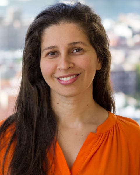 Human body, Forehead, Cheek, Smile, Skin, Lip, Chin, Eye, Organ, Orange