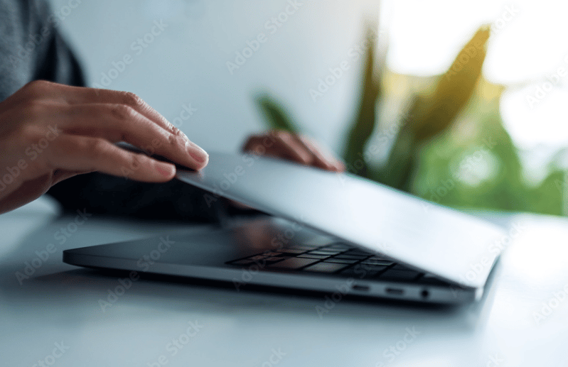Personal computer, Hand, Netbook, Laptop, Eyelash, Gesture, Gadget, Finger