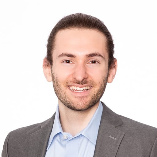 Forehead, Hair, Smile, Chin, Hairstyle, Eyebrow, Beard, Jaw, Sleeve, Gesture