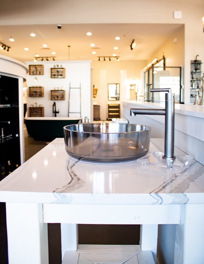 Interior design, Light fixture, Lighting, Furniture, Flooring, Ceiling, Countertop, Room, Plumbing, Kitchen