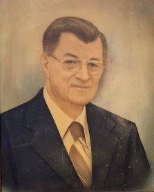 Vision Care, Formal wear, White-collar worker, Dress shirt, Eyewear, Glasses, Collar, Blazer, Necktie, Suit