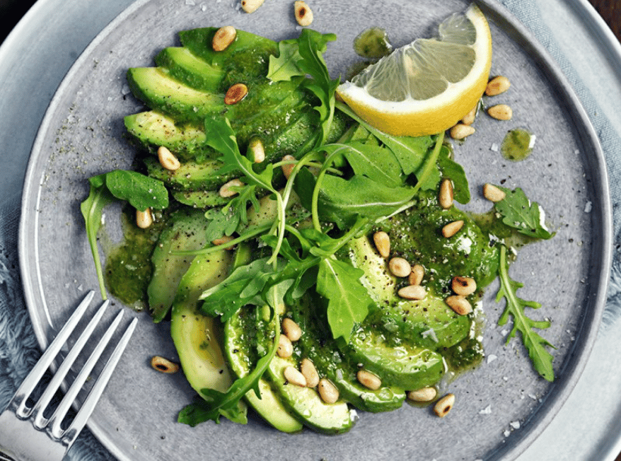 Natural foods, Leaf vegetable, Food, Plant, Tableware, Ingredient, Recipe, Cuisine, Salad, Dish