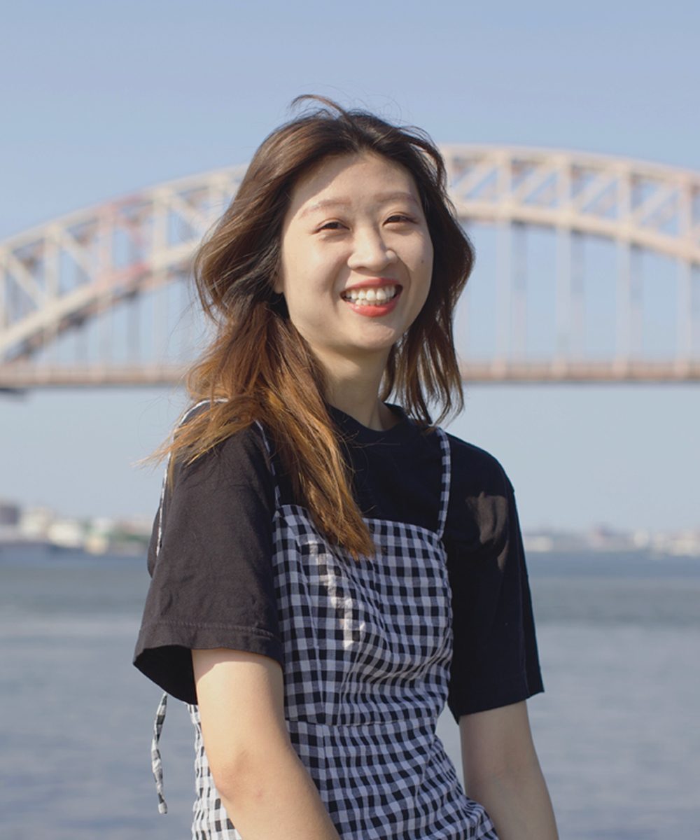 Flash photography, Hair, Smile, Lip, Sky, Water, White, Tartan, Fashion, Neck