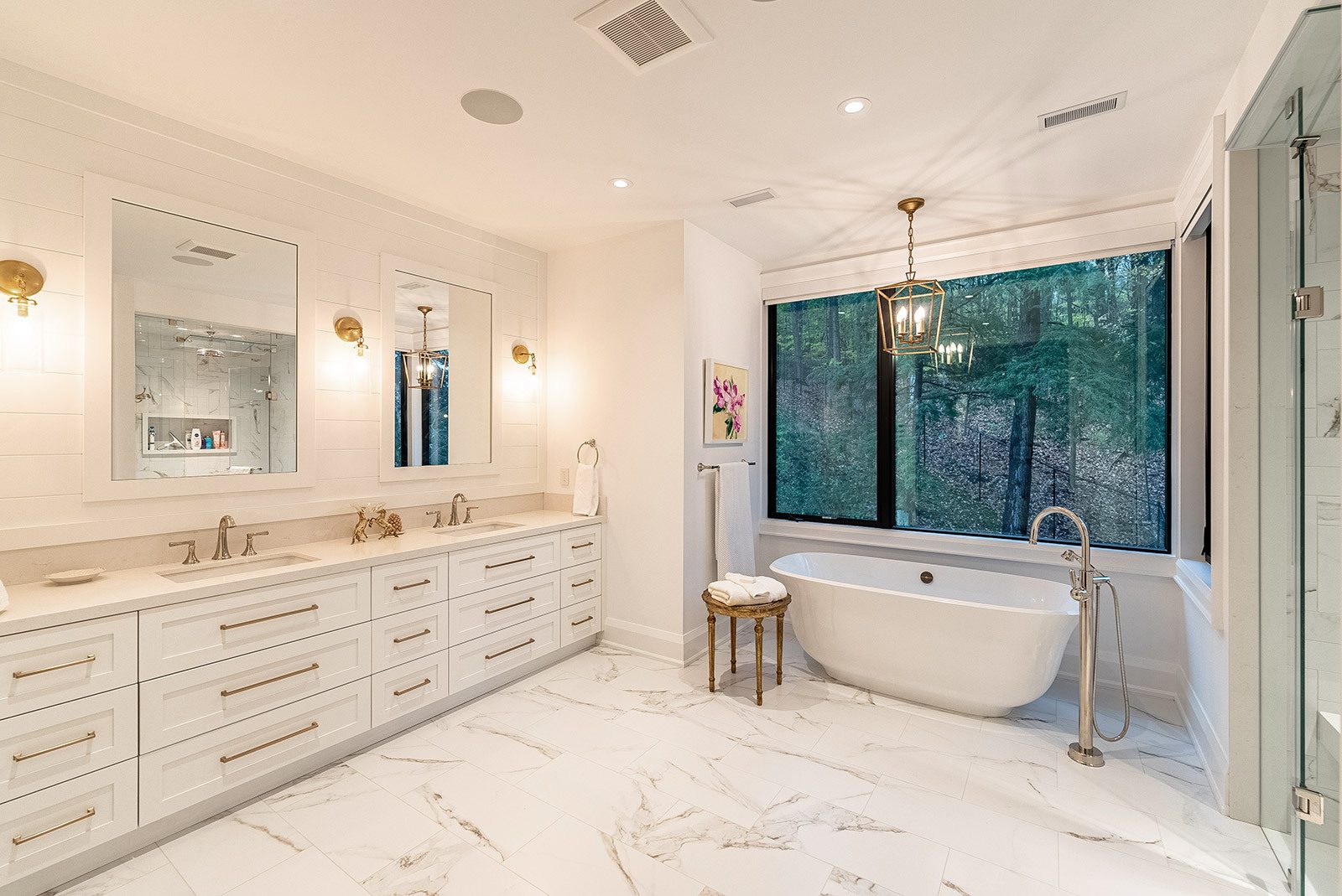Photo courtesy of Profile Custom Homes The Mulmur residence in Toronto, ON features nearly 10,000 feet (3,048 m) of REHAU RAUPEX&#xAE; O2 barrier pipe beneath the tile floor to maximize warmth throughout the spacious home. 