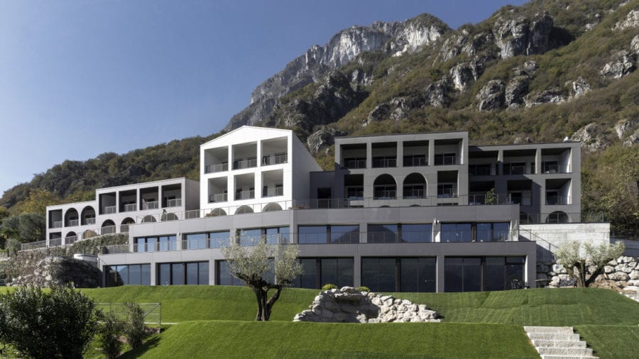 Lapitec, Urban design, Sky, Plant, Building, Mountain, Tree, Grass