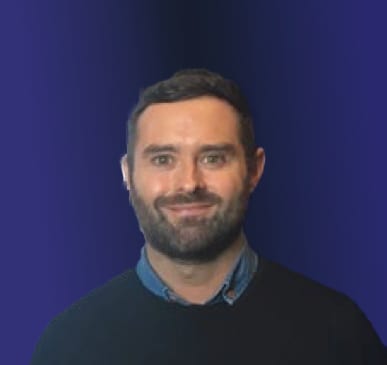 Facial hair, Chin, Cheek, Eyebrow, Sleeve, Forehead, Beard, Collar, Jaw, Mouth