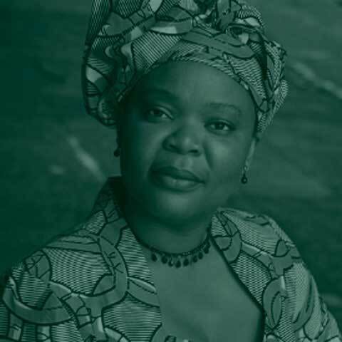 Portrait of Leymah Gwobee.