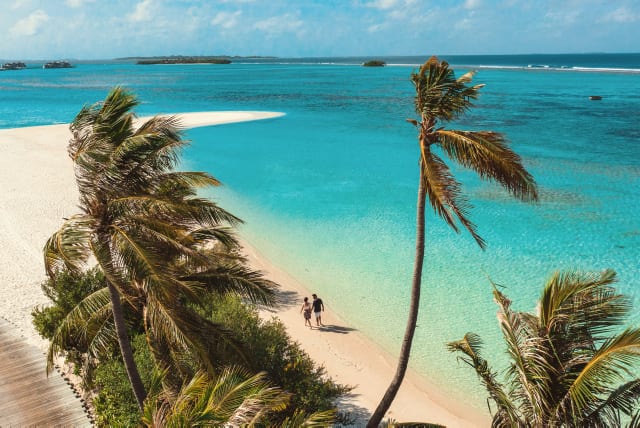Coastal and oceanic landforms, Body of water, Blue, Beach, Sea, Coast, Ocean, Shore, Island, Caribbean