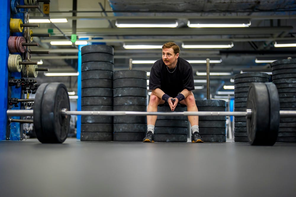 Free Weight Bar, Exercise equipment, Physical fitness, Strength training, Barbell, Weights, Weightlifter, Knee