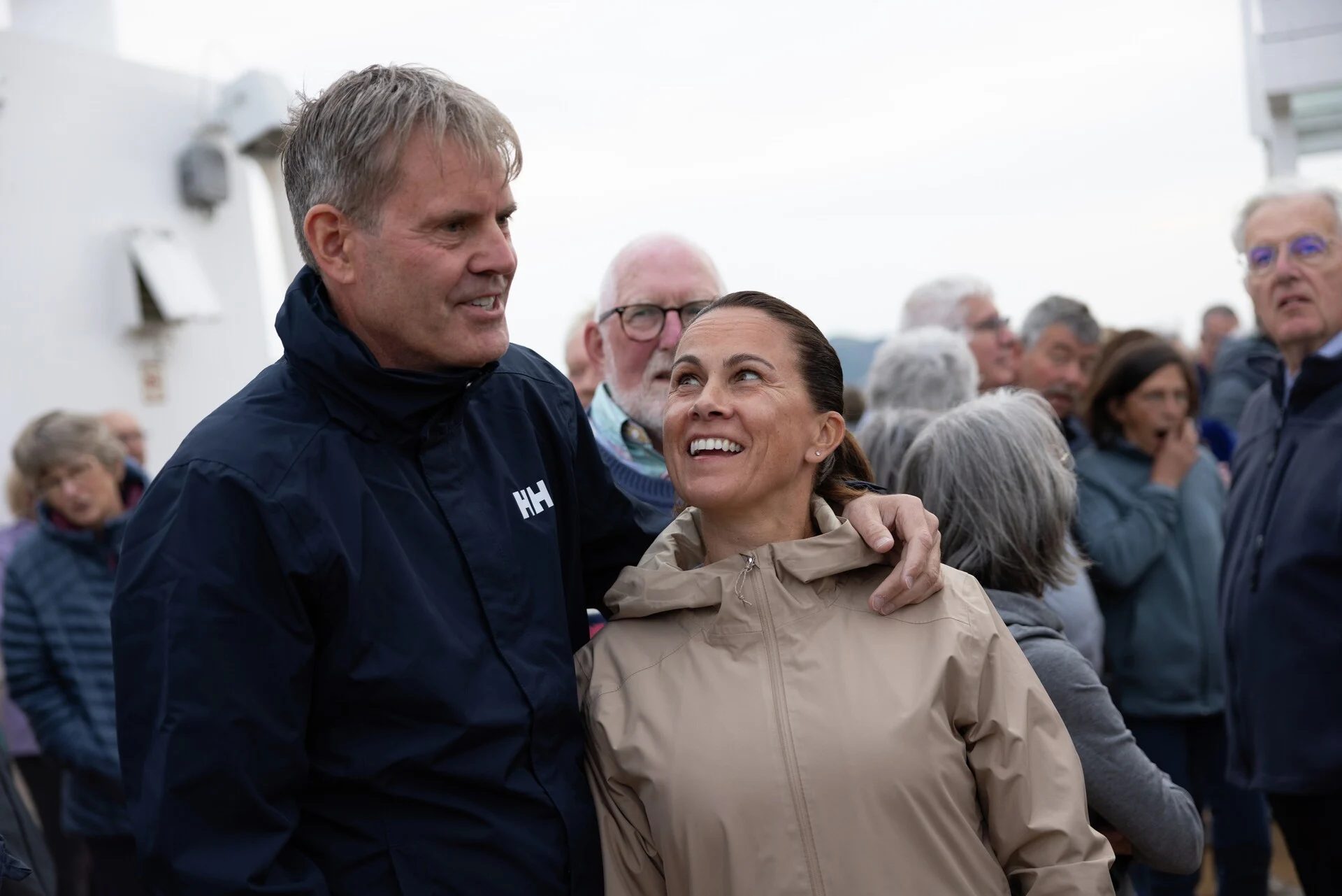 Face, Outerwear, Smile, Coat, Gesture, Sky