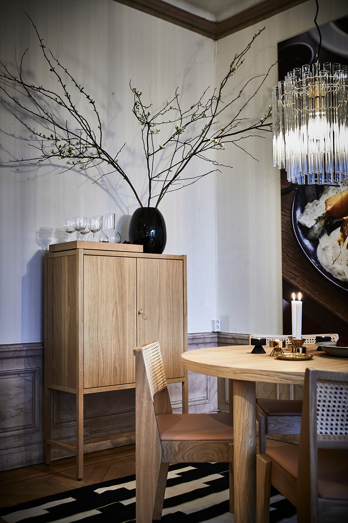 Interior design, Light fixture, Dining room, Furniture, Wood, Flooring, Lighting, Chandelier, Floor, Table