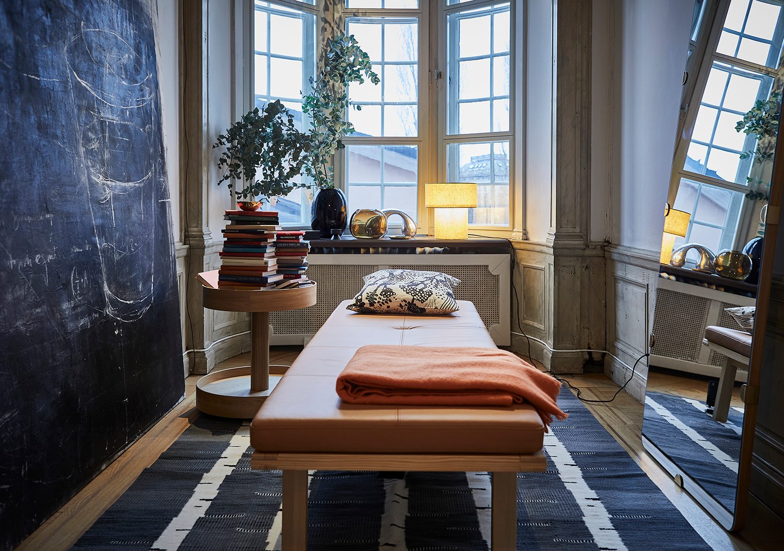 Interior design, Wood flooring, Furniture, Floor, Lighting, Room, Table, Home