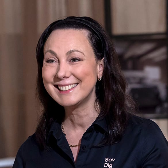 Smile, Eyebrow, Head, Forehead, Skin, Face, Nose, Happiness, Mouth, Eye