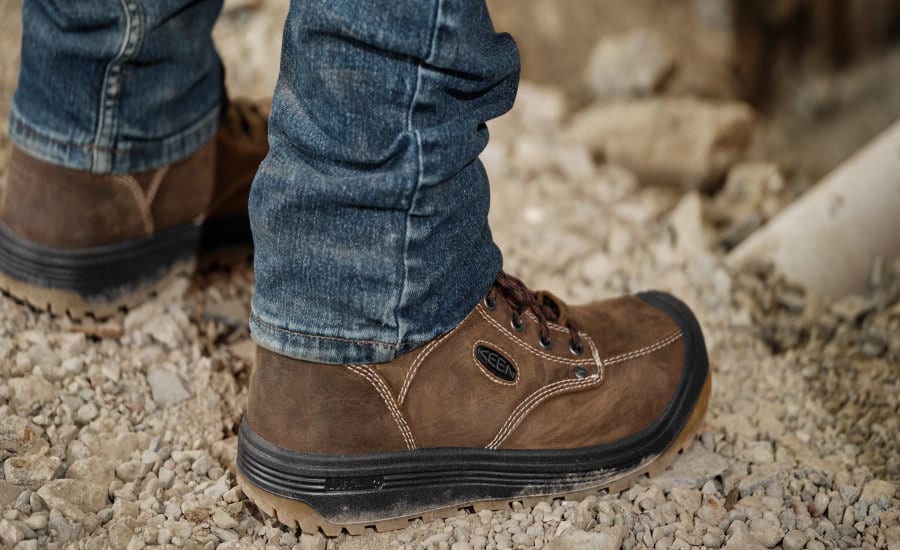 People in nature, Footwear, Brown, Jeans, Shoe, Leg, Plant, Wood, Denim