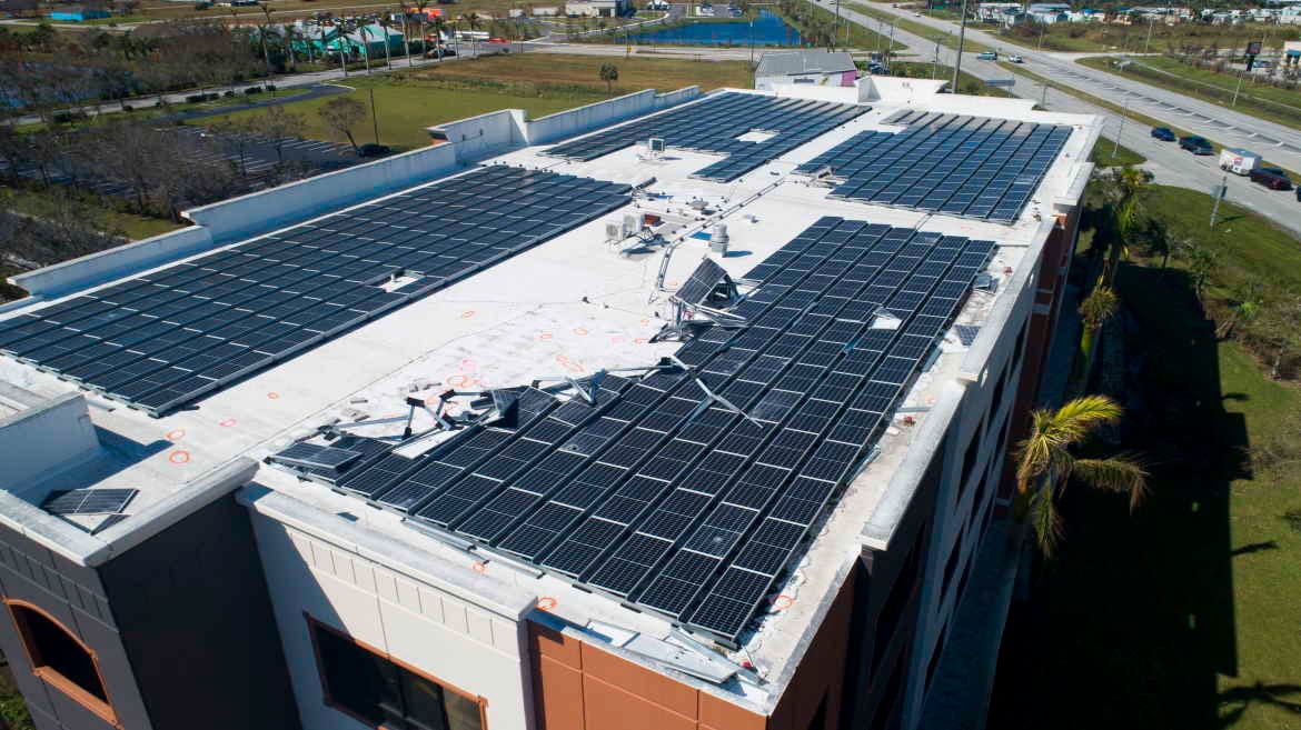 Solar power, Daytime, Light, Slope, Architecture, Sunlight, Line