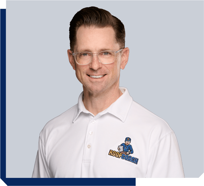 Dress shirt, Smile, Sleeve, Gesture, Collar